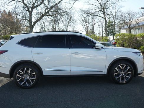 Certified 2024 Acura MDX SH-AWD w/ Technology Package image 8