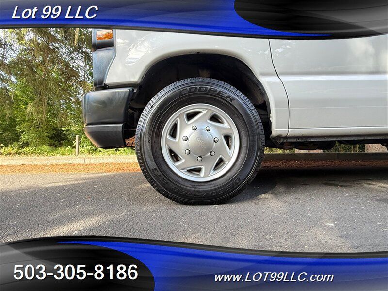 Used 2009 Ford E-350 and Econoline 350 Extended Super Duty RWD image 25