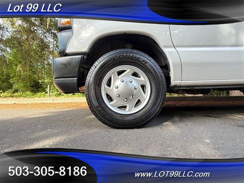 Used 2009 Ford E-350 and Econoline 350 Extended Super Duty RWD image 25