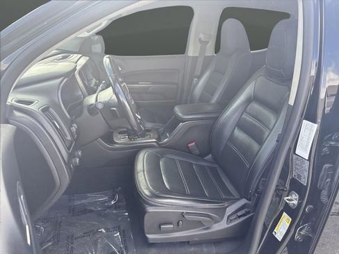 Used 2020 GMC Canyon Denali image 4