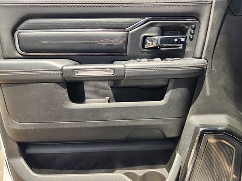 Used 2022 RAM 2500 Limited AWD/4WD image 23