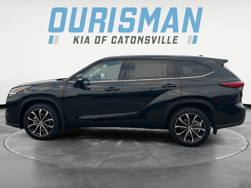 Used 2020 Toyota Highlander Limited AWD/4WD image 3