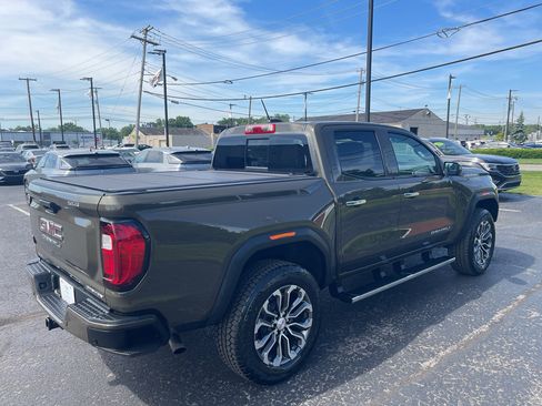 Used 2023 GMC Canyon Denali AWD/4WD image 8
