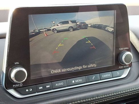 Used 2023 Nissan Rogue S image 20