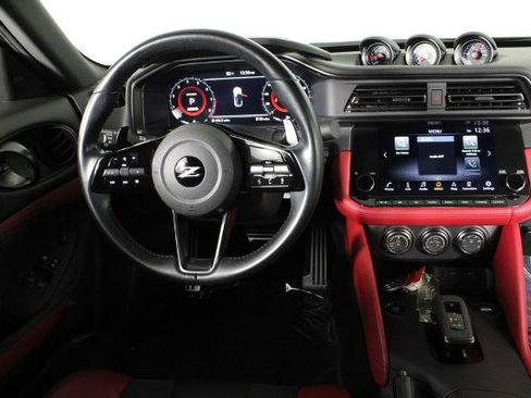 Certified 2025 Nissan Z Performance w/ Floor Mat Package RWD image 7