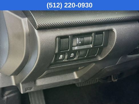 Used 2023 Subaru Crosstrek 2.0i AWD/4WD image 11