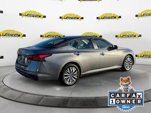 Used 2024 Nissan Altima 2.5 SV image 6