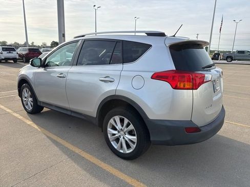 Used 2015 Toyota RAV4 Limited image 7