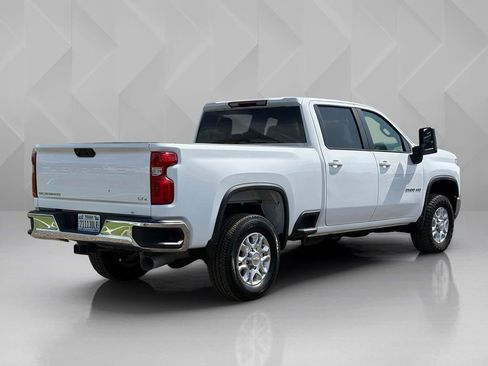 Used 2023 Chevrolet Silverado 2500 LT image 5