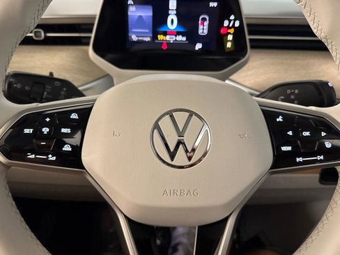 New 2025 Volkswagen ID. Buzz 1st Edition image 23
