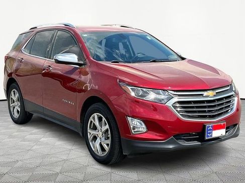 Used 2018 Chevrolet Equinox Premier image 1