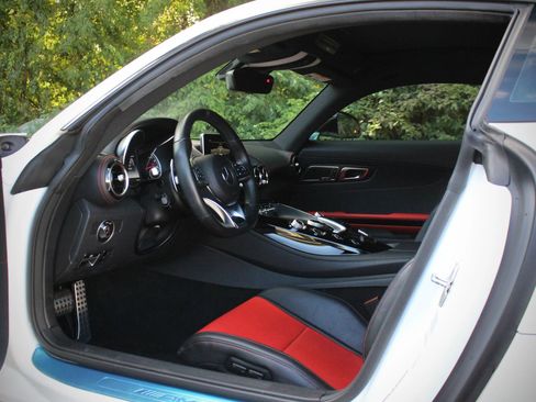 Used 2017 Mercedes-Benz AMG GT Coupe image 71