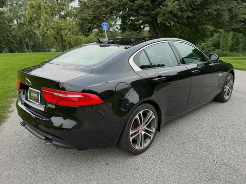 Used 2017 Jaguar XE Premium AWD/4WD image 21