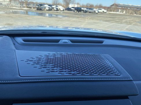 Used 2025 GMC Acadia Elevation image 47