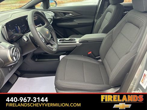 New 2026 Chevrolet Equinox EV LT image 15