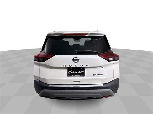 Used 2021 Nissan Rogue SV w/ Premium Package image 7