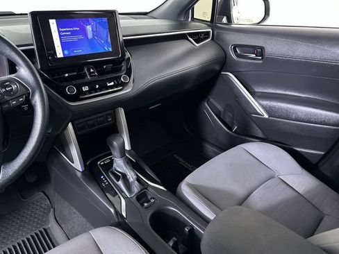 Used 2025 Toyota Corolla Cross AWD Hybrid image 36