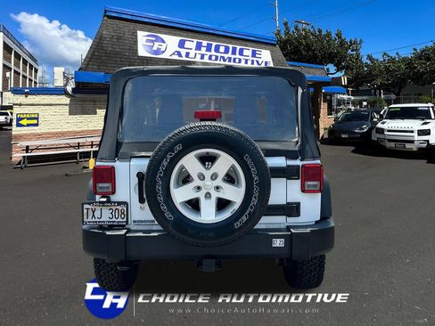 Used 2017 Jeep Wrangler Sport w/ Quick Order Package 24S AWD/4WD image 7