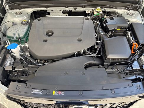 New 2026 Volvo XC40 B5 Plus w/ Protection Package Premier image 27