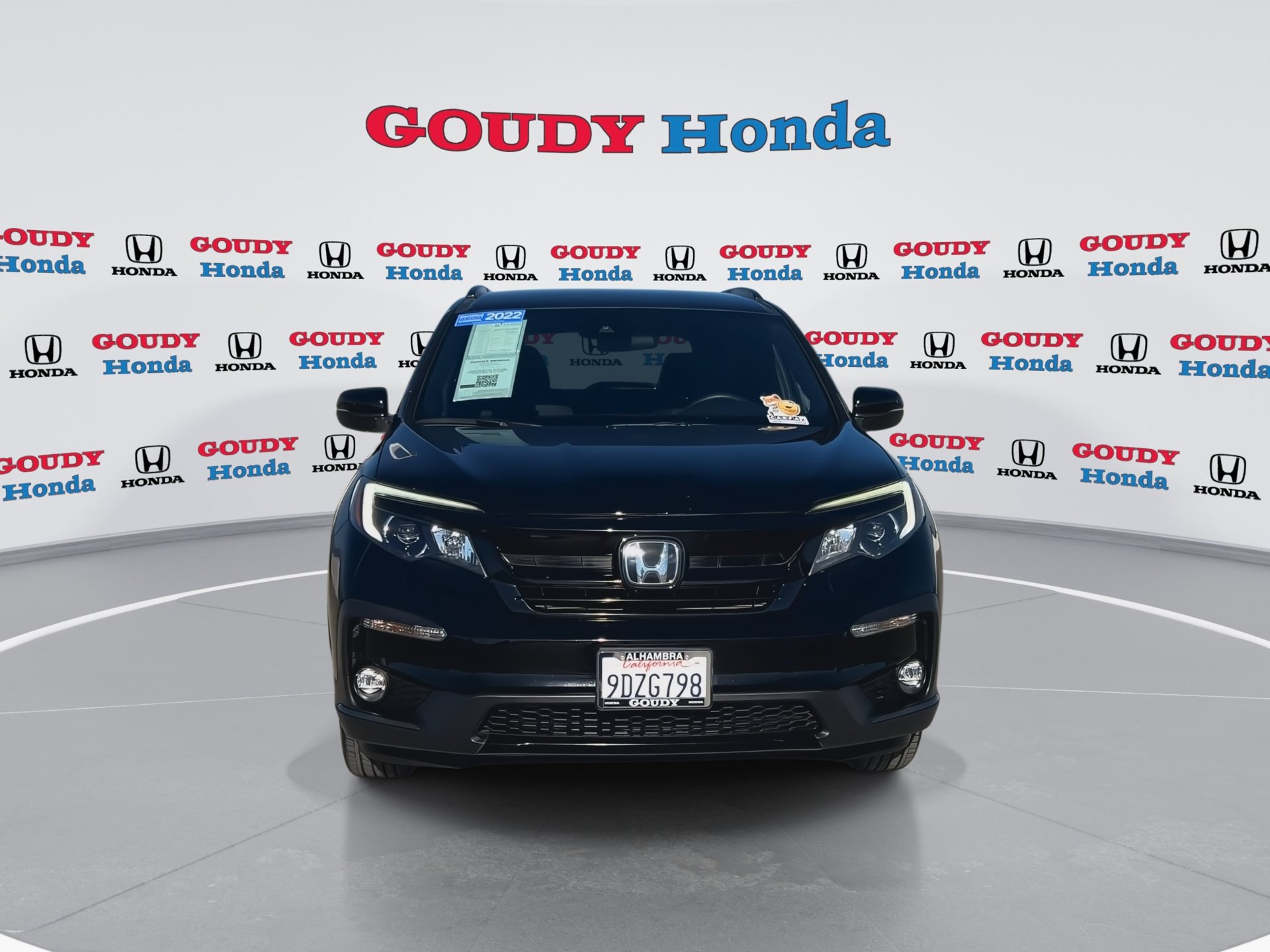 Certified 2022 Honda Pilot Sport image 3
