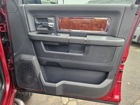 Used 2011 RAM 2500 Laramie w/ Protection Group image 17