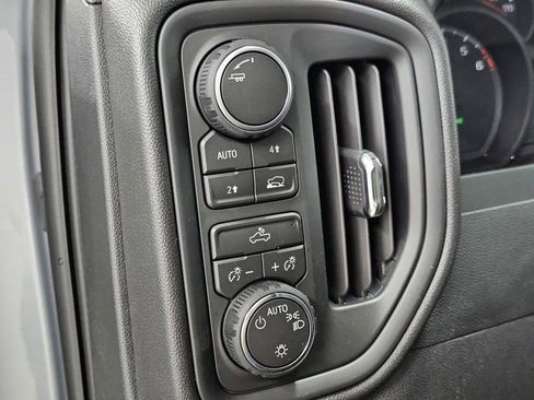 Used 2026 Chevrolet Silverado 1500 Custom AWD/4WD image 34
