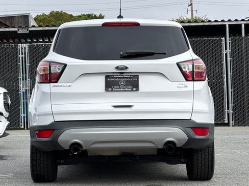 Used 2017 Ford Escape SE AWD/4WD image 10