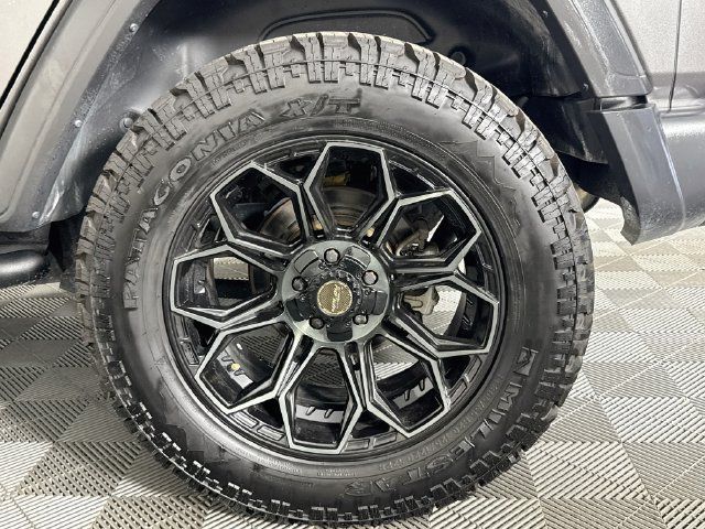 Used 2020 Jeep Wrangler Unlimited Sport S AWD/4WD image 33