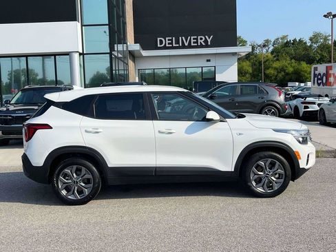 Used 2026 Kia Seltos LX AWD/4WD image 25