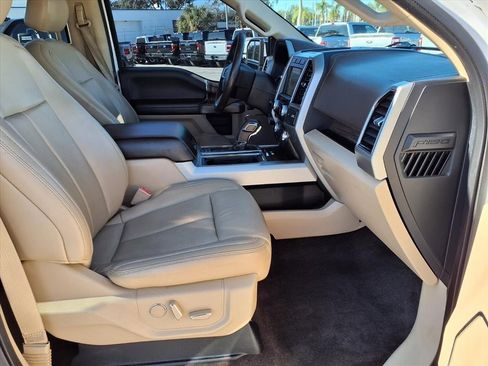 Used 2018 Ford F150 Lariat w/ Equipment Group 502A Luxury image 13