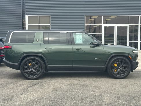 Used 2023 Rivian R1S Adventure image 3