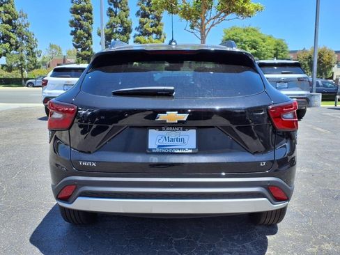 New 2025 Chevrolet Trax LT w/ Driver Confidence Package image 6