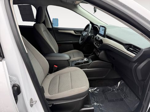 Certified 2022 Ford Escape SE w/ Convenience Package image 19