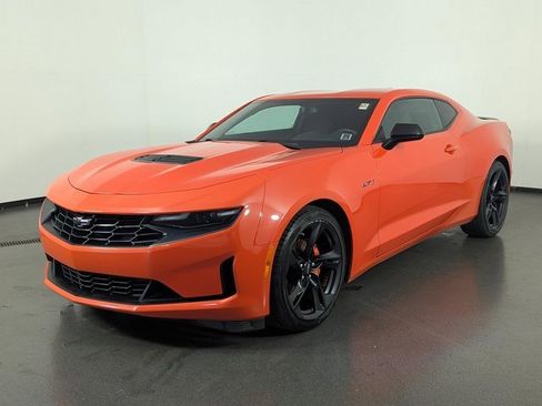 Used 2020 Chevrolet Camaro LT image 4