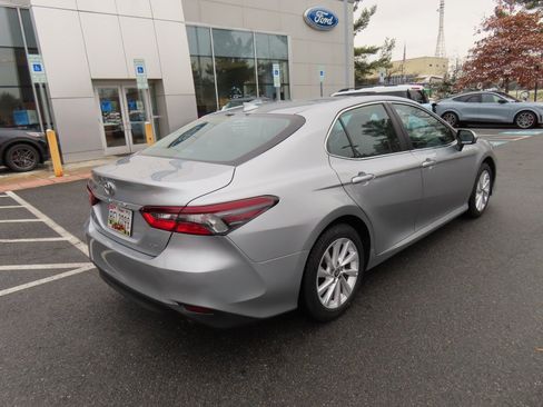 Used 2023 Toyota Camry LE image 5
