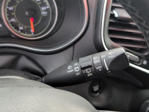 Used 2019 Jeep Cherokee Latitude Plus w/ Cold Weather Group image 24