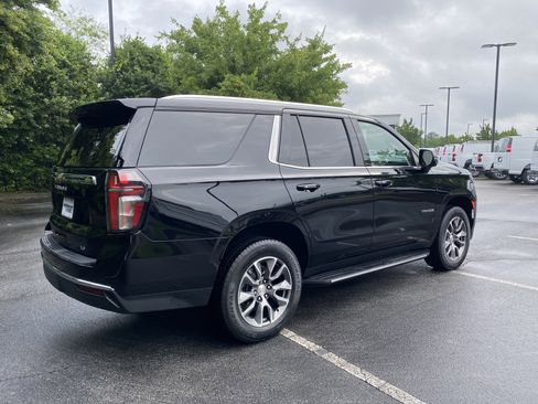 Used 2024 Chevrolet Tahoe LT w/ Luxury Package AWD/4WD image 9