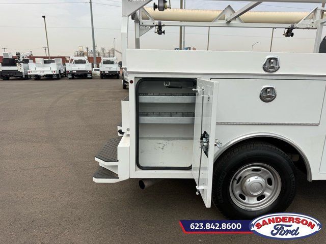 Used 2025 Ford F250 XL RWD image 9