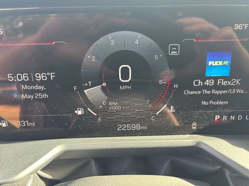 Used 2024 GMC Acadia Elevation FWD image 5