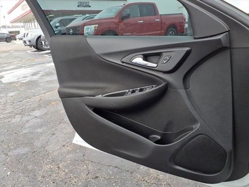 Used 2023 Chevrolet Malibu LS image 26