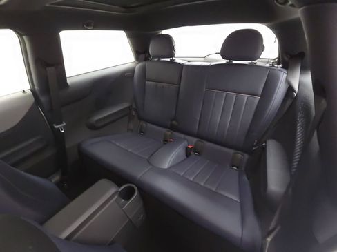 Used 2025 MINI Cooper S FWD image 24