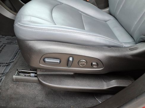 Used 2024 Buick Enclave Premium image 11