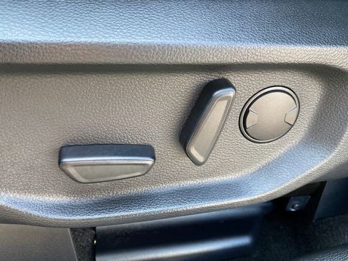 Used 2025 Ford Ranger Lariat w/ Trailer Tow Package AWD/4WD image 12