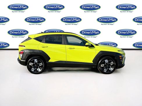 Used 2025 Hyundai Kona SEL FWD image 8