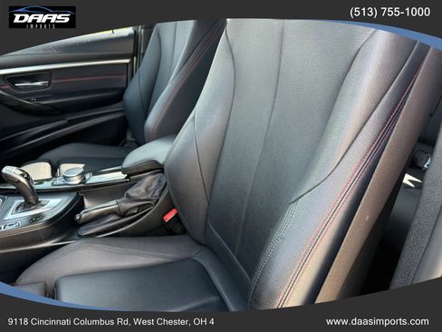 Used 2018 BMW 330i xDrive Sedan AWD/4WD image 11