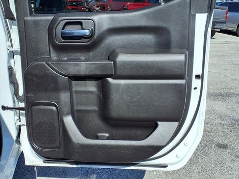 Used 2022 Chevrolet Silverado 1500 Custom w/ LPO, Dark Essentials Package image 15