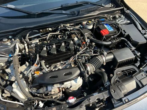 Used 2022 Honda Civic EX-L image 11