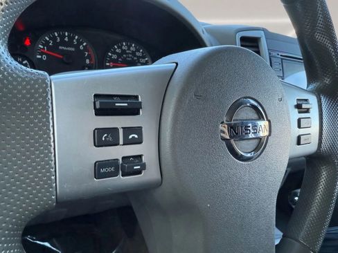 Used 2016 Nissan Frontier SV image 15