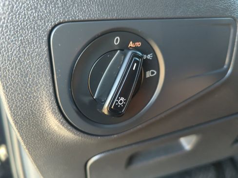 Used 2019 Volkswagen Tiguan S w/ Driver Assistance Package image 33