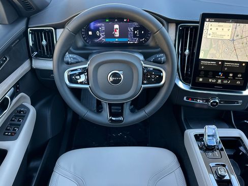 New 2026 Volvo XC90 B6 Plus AWD/4WD image 11